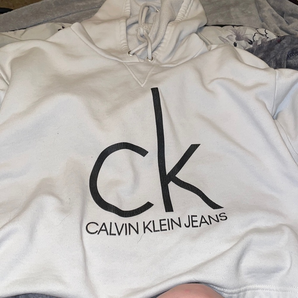 White cropped hoodie